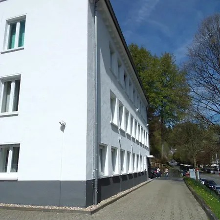 Linden 4 Apartment *