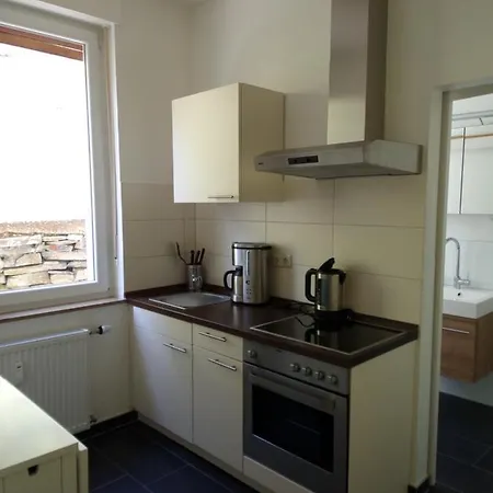 Linden 4 Apartment *